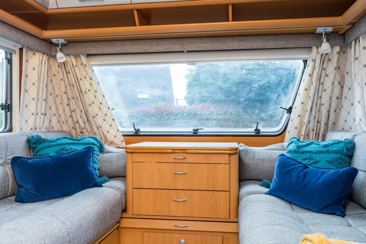 Cosy Caravan On Luxury Campsite Hulme End Exteriér fotografie