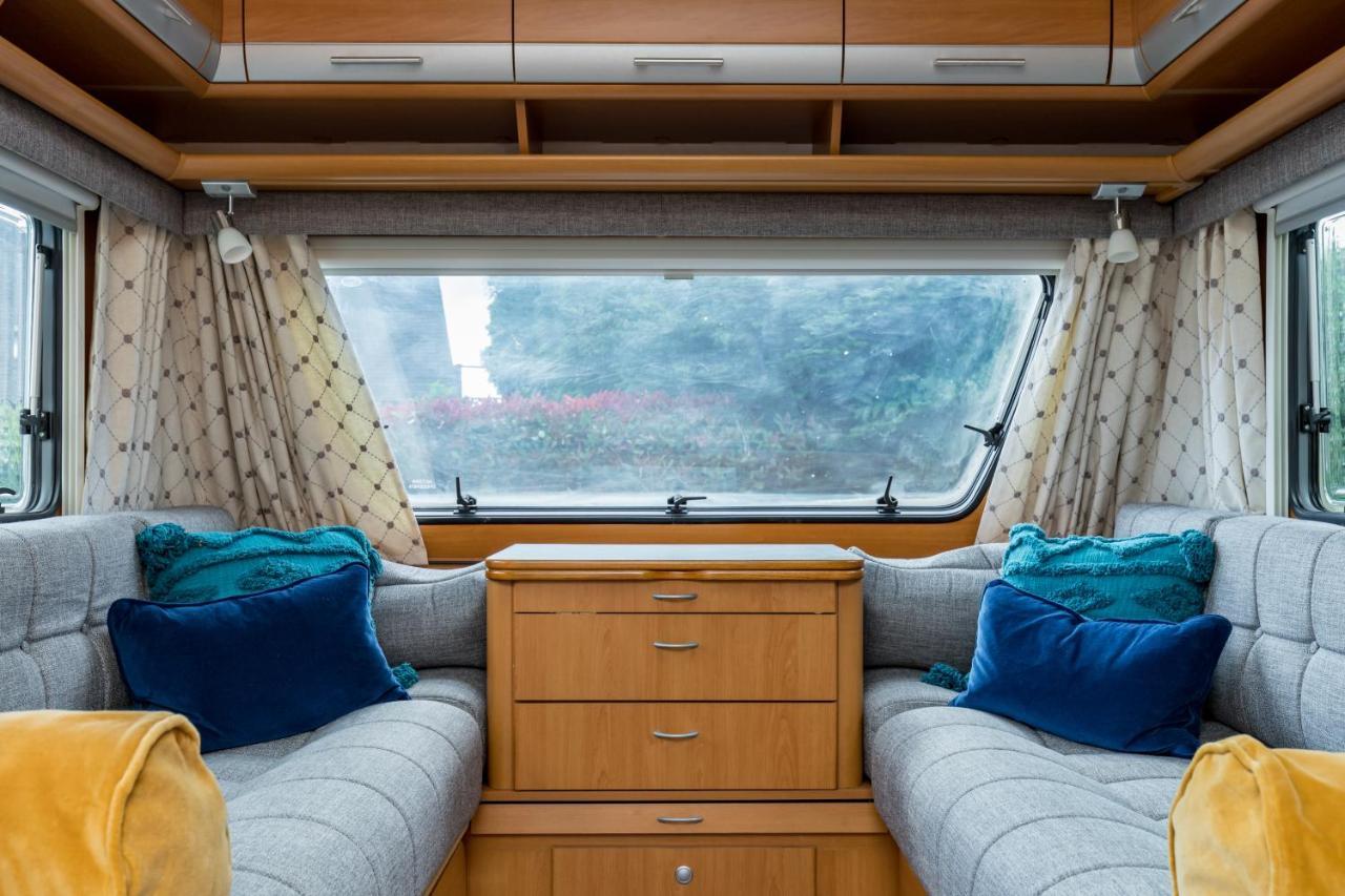 Cosy Caravan On Luxury Campsite Hulme End Exteriér fotografie