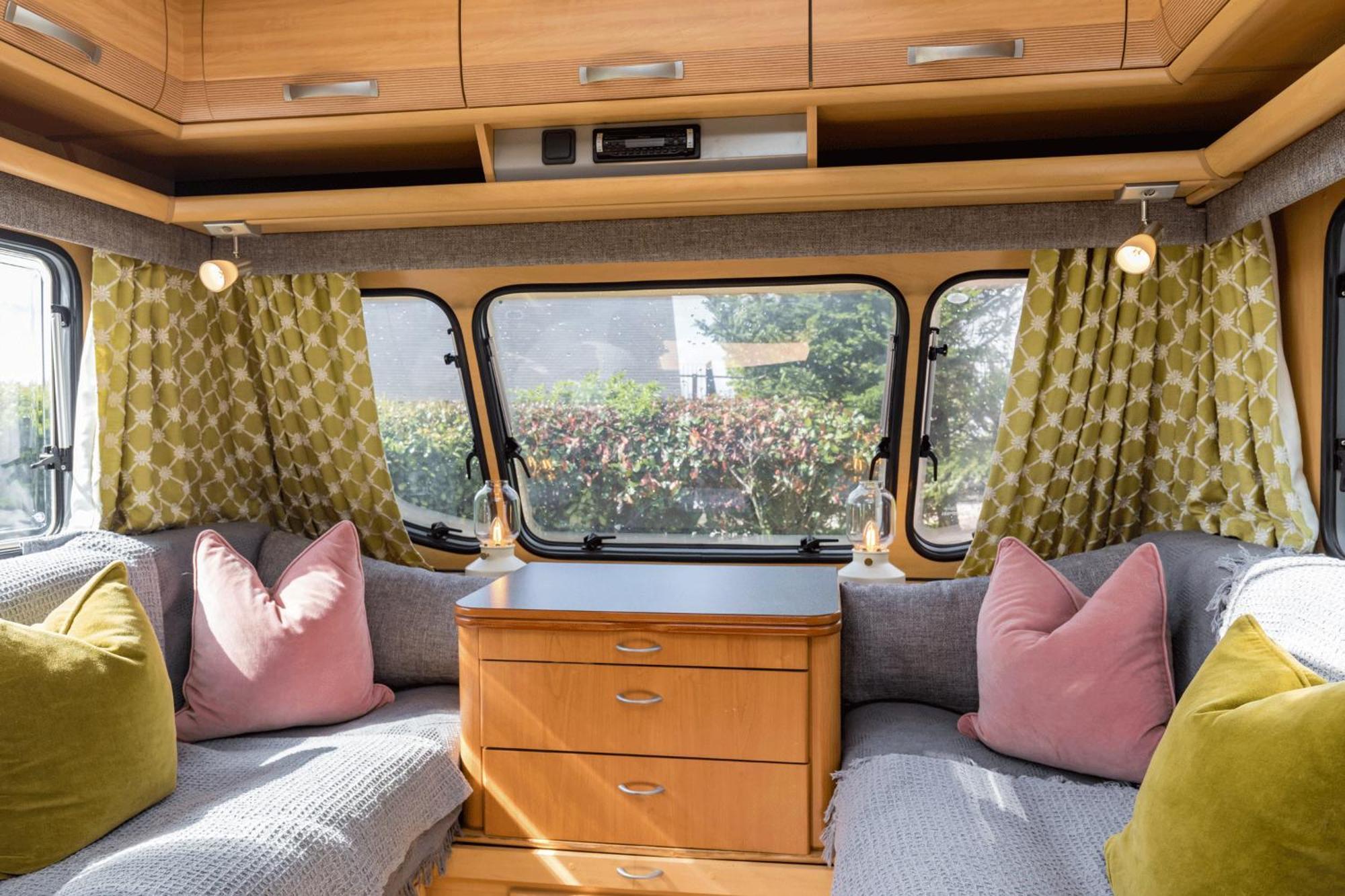 Cosy Caravan On Luxury Campsite Hulme End Exteriér fotografie