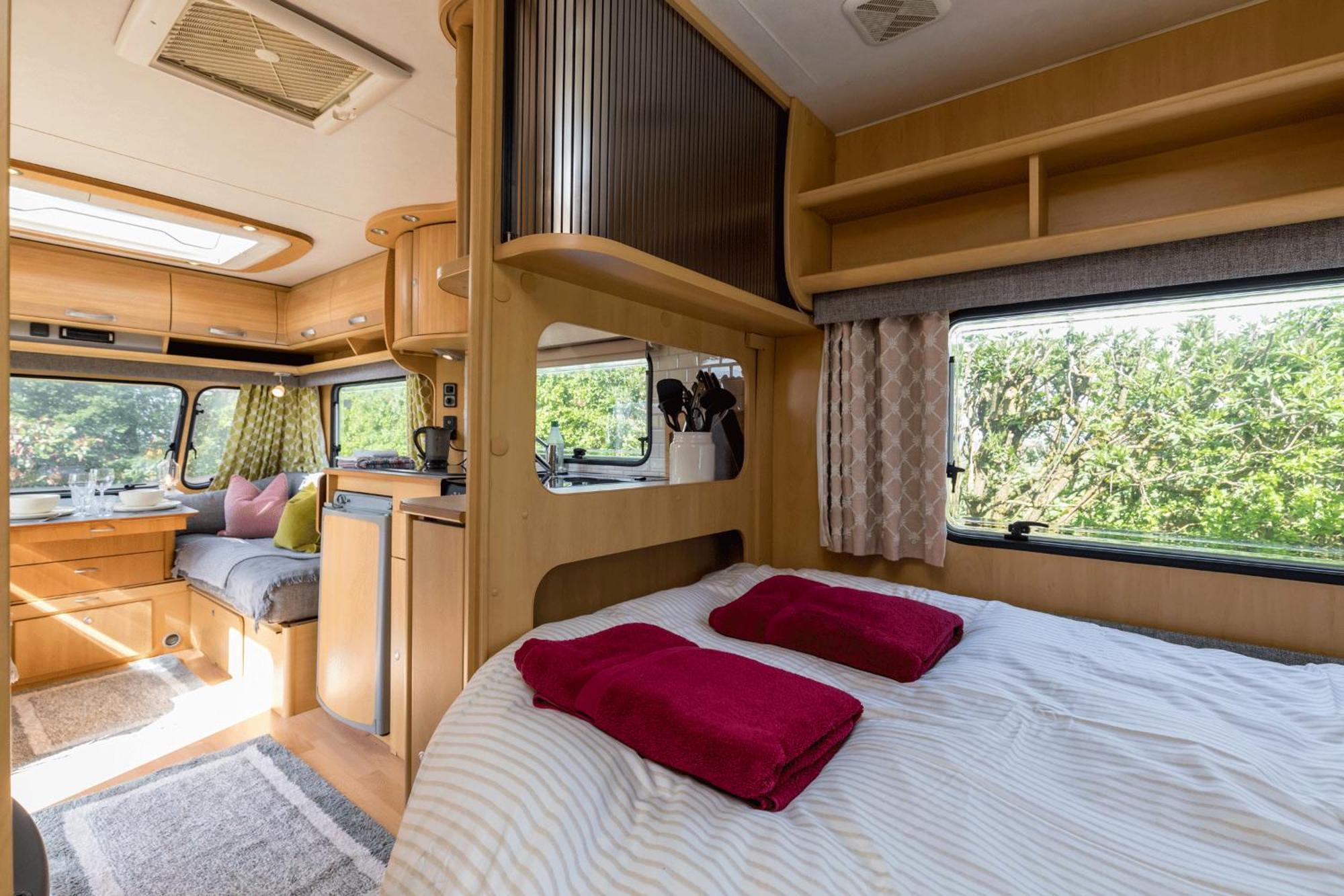 Cosy Caravan On Luxury Campsite Hulme End Exteriér fotografie
